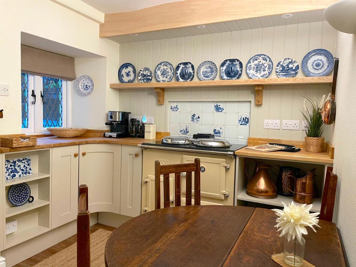 Charming Cottage In The Heart Of Sherborne Sherborne  Exterior foto